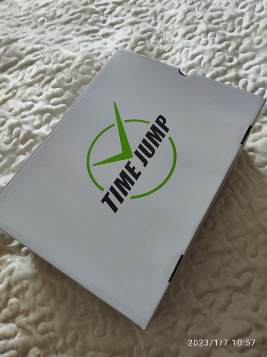 Проддаам кроссовки мужские