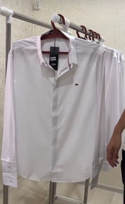 Томми рубашка с этикеткой