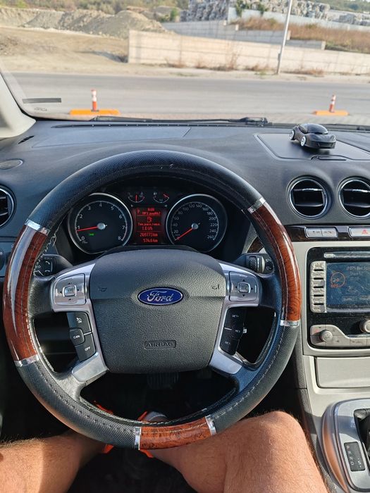 Форд галакси продава се