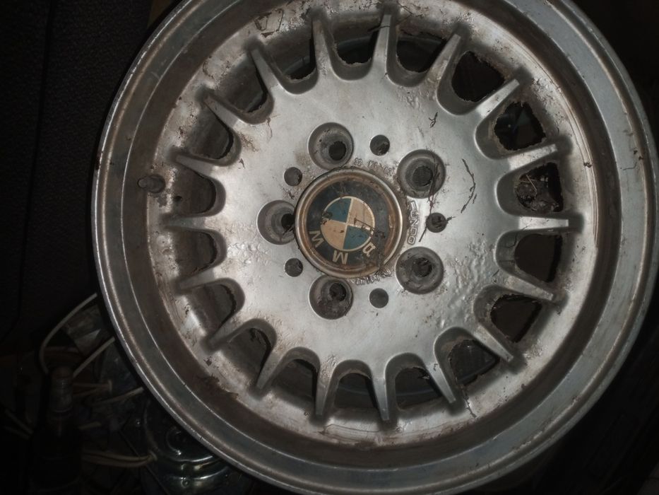 Титанка бмв 1штука на запаску