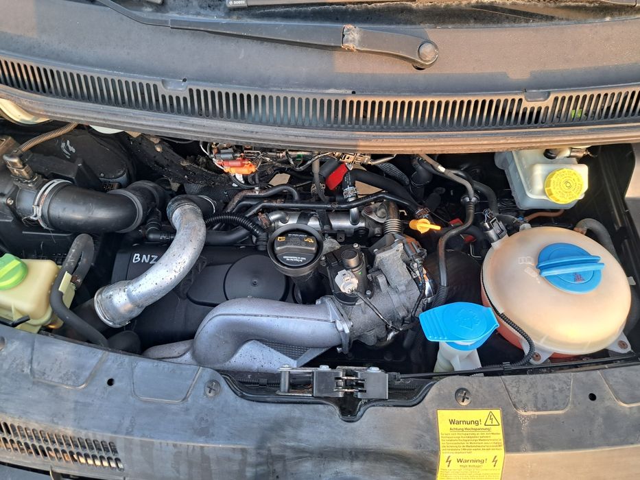 Фолксваген Т5 2.5TDI VW TRANSPORTER T5 2.5TDI 131к.с САМО НА ЧАСТИ