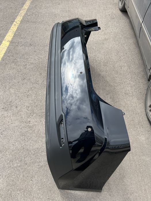 Продам бампер от камри 80 оригинал