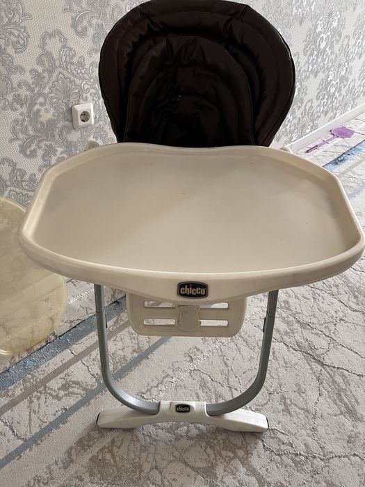 Детский стулчик для кормления, фирма chicco