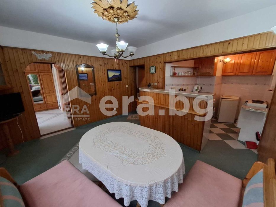 Продава се Двустаен апартамент в Варна, Център - 70 кв.м за 7 €/кв.м - Снимка #5
