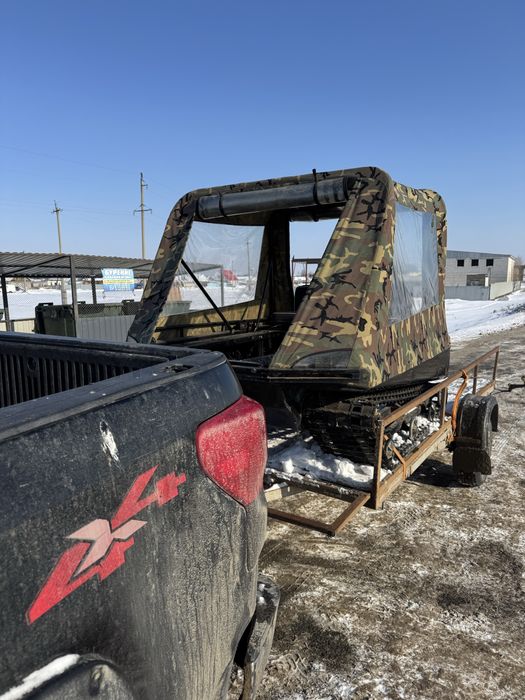 Вездеход, плавает по воде