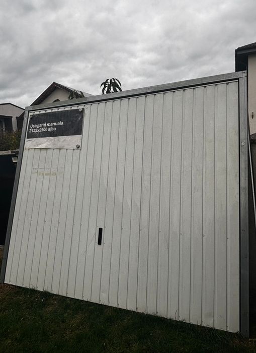 Ușa garaj basculantă