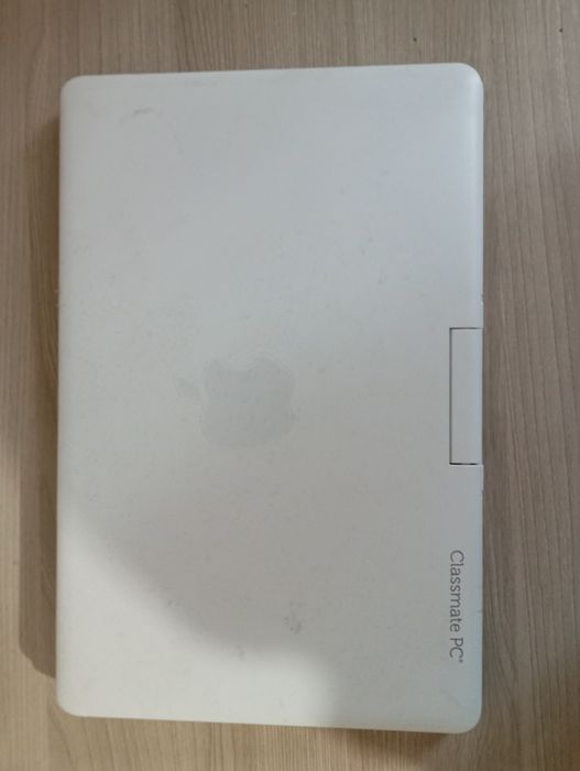 Продам ноутбук classmate pc