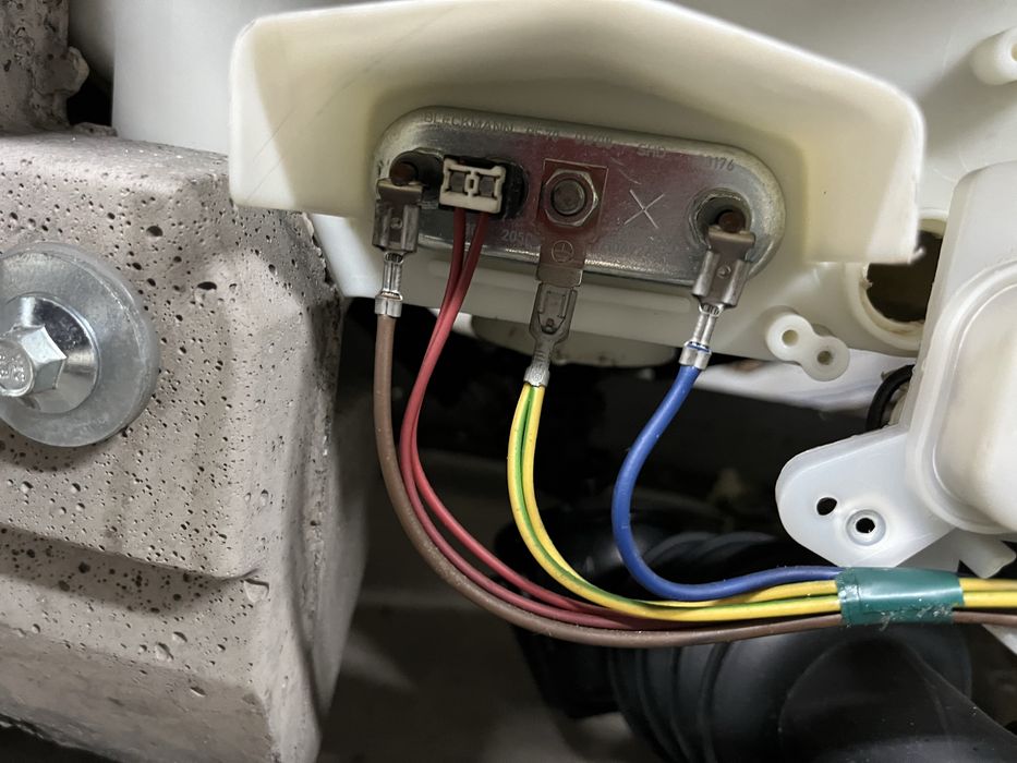 Продавам пералня Whirlpool AWO/D 9361 на части