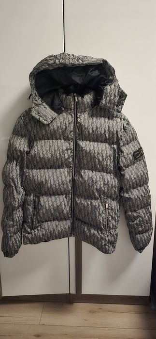Зимно яке с качулка