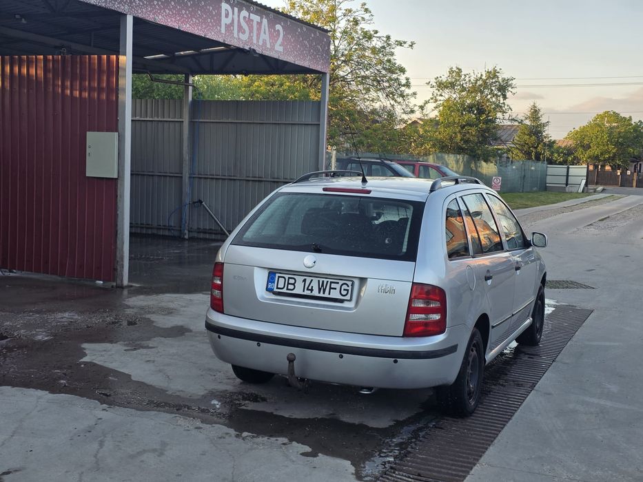 SKODA Fabia 2004 — imagine 2