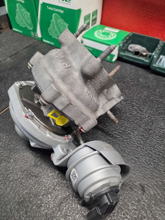 Turbosuflanta reconditionata VAG GTC1549VZ (817047-1 )