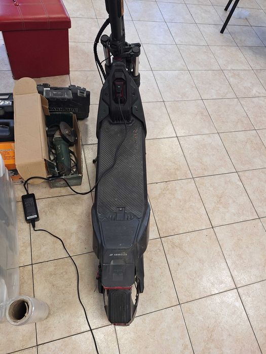 Тротинетка Segway ZT3 Pro