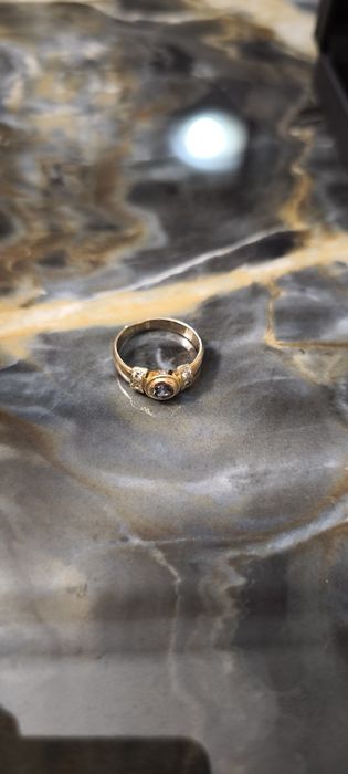 Золотое кольцо СССР с бриллиантами и топазом