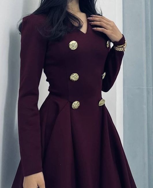 Короткое платье