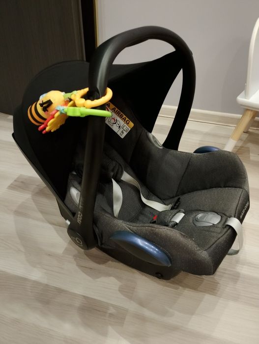 Maxi Cosi  кошница със база isofix