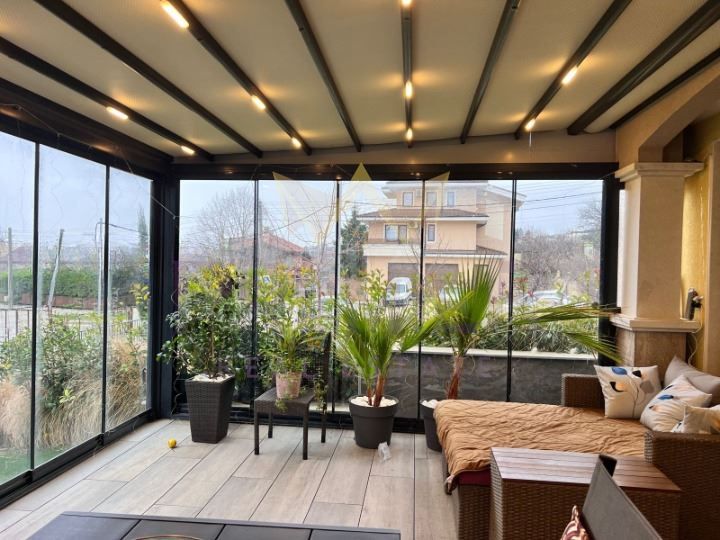 Продава се Тристаен апартамент в к.к. Св.Св. Константин и Елена - 104 кв.м за 2368 €/кв.м - Снимка #1