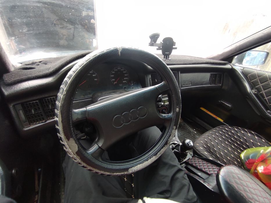 Продам Ауди 80 б3