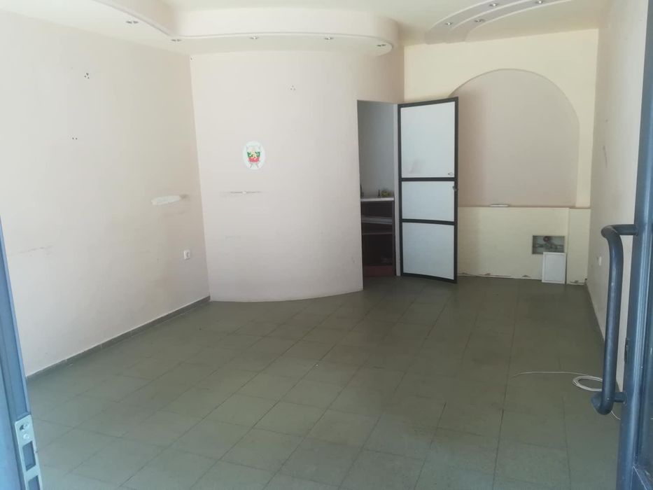 Дава се под наем Магазин в Пловдив, Кършияка - 23 кв.м за 244.8 € - Снимка #1