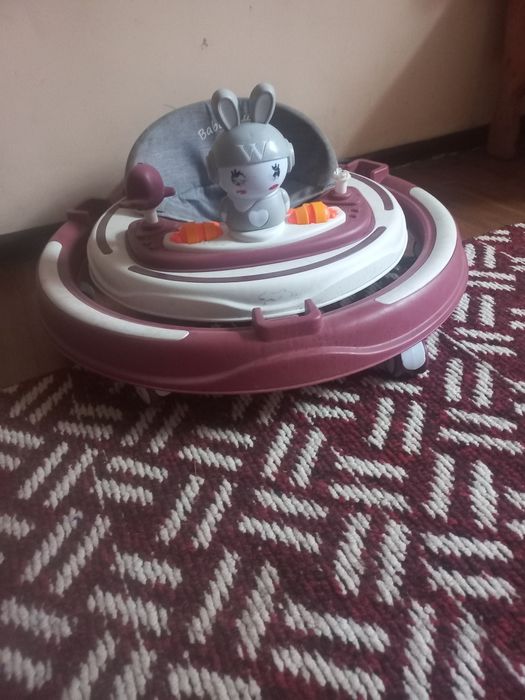 Продам стульчик для кормления