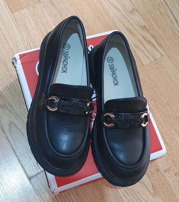 Школьные туфли для девочек