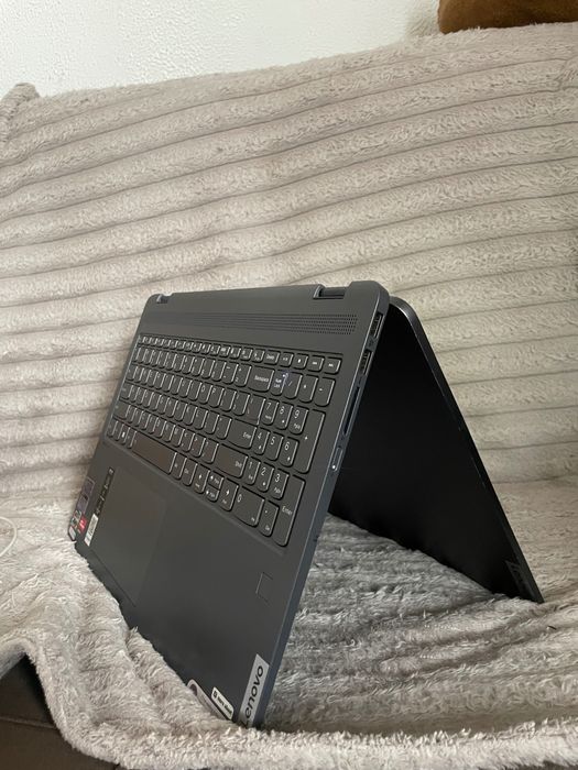 Lenovo IdeaPad Flex 5 16ALC7 - Type 82RA