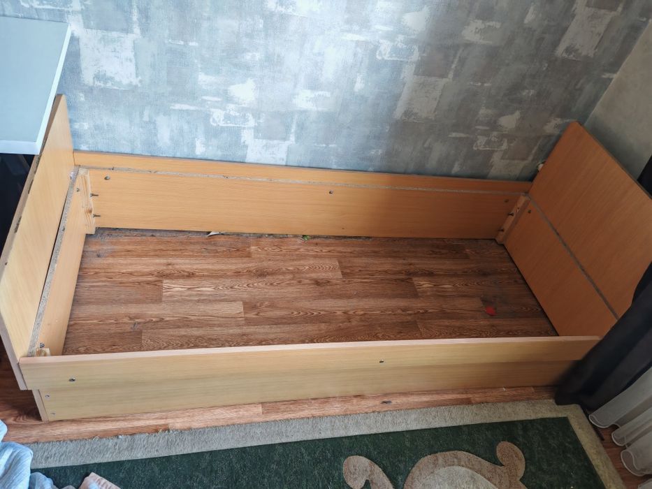 Кровать одинарное