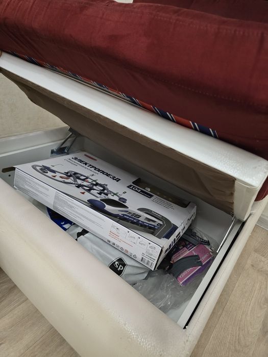 Продам диван бу Пума