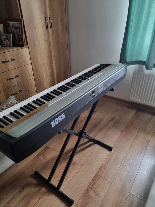 Pian Digital Korg SP250