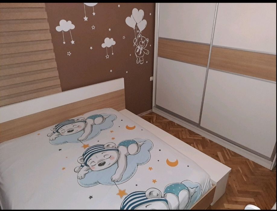 Два етажа от фамилна къща