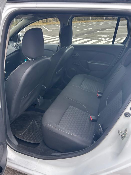 Vând Dacia Logan MCV benzină model ECO tce