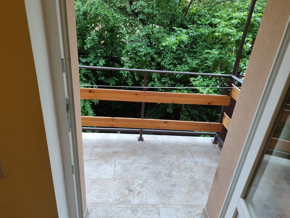 Дава се под наем Двустаен апартамент в Кюстендил, Център - 67 кв.м за 204 € - Снимка #3