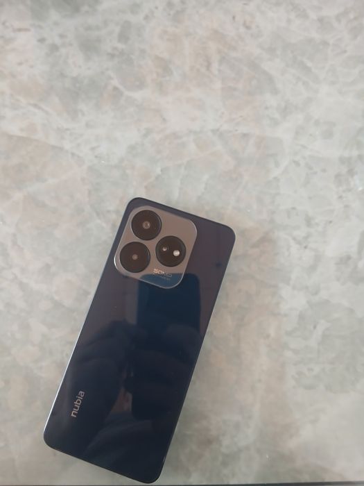Nubia ztx 4/256 гб
