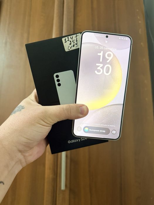 Самсунг(Samsung) S24 Plus 12/256
