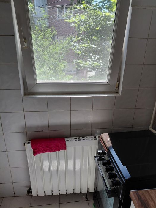 Închiriez garsonieră