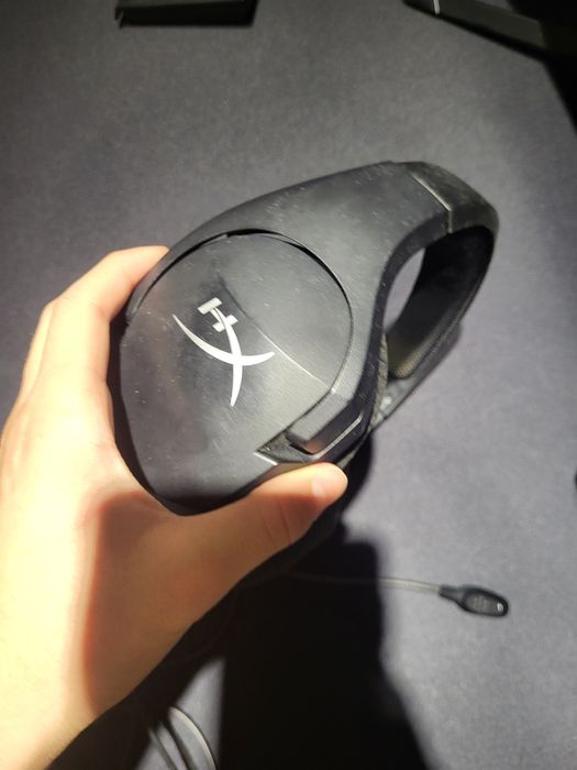 Наушники hyperX cloud забыл название