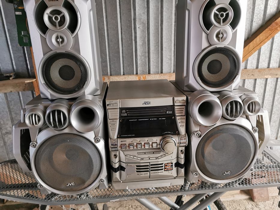 JVC Combină muzicală