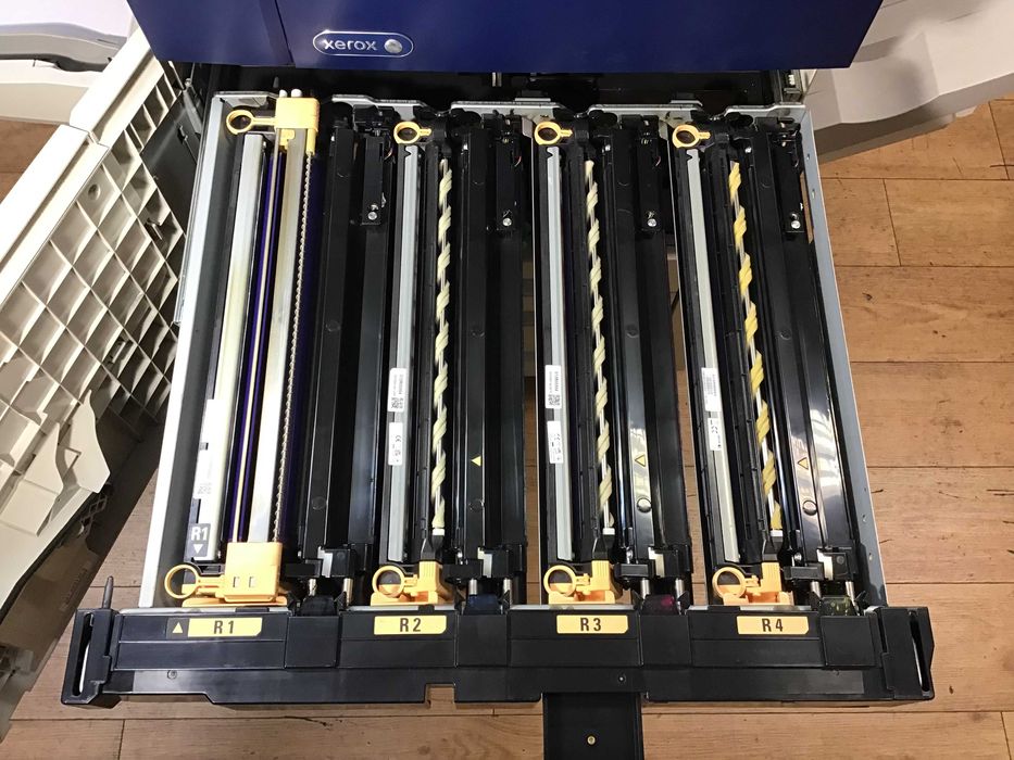 Xerox C60 cu FIERY intern EX-i C6070, contor foarte mic!!!