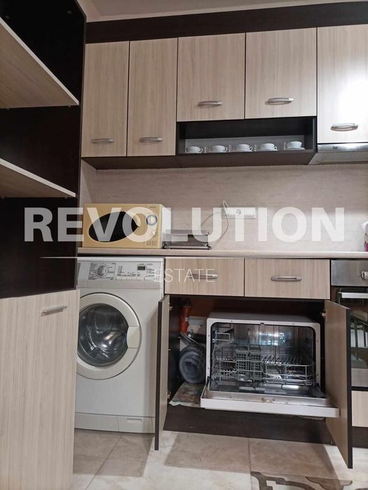 Дава се под наем Двустаен апартамент в Варна, Базар Левски - 56 кв.м за 500 € - Снимка #3