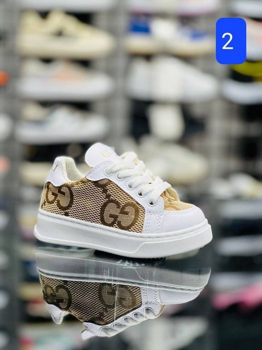 Adidasi fetite si baieti