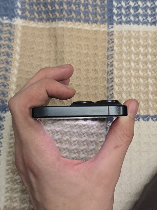 Продам Iphone 15 pro