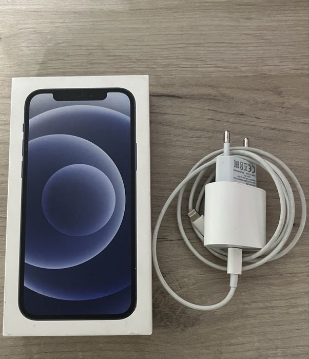 Продам iPhone 12