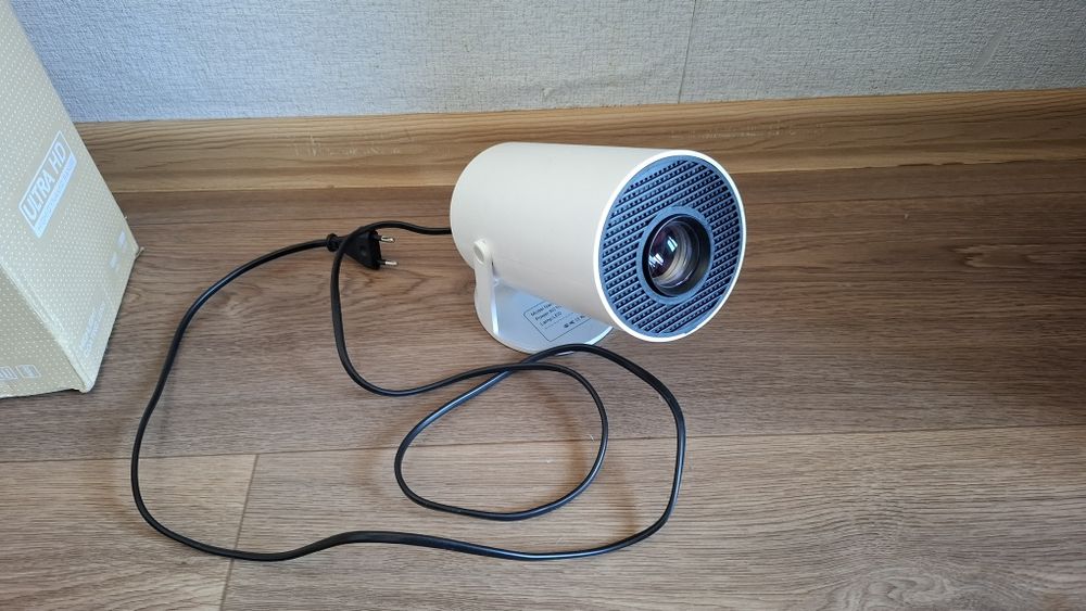 Портативный проектор