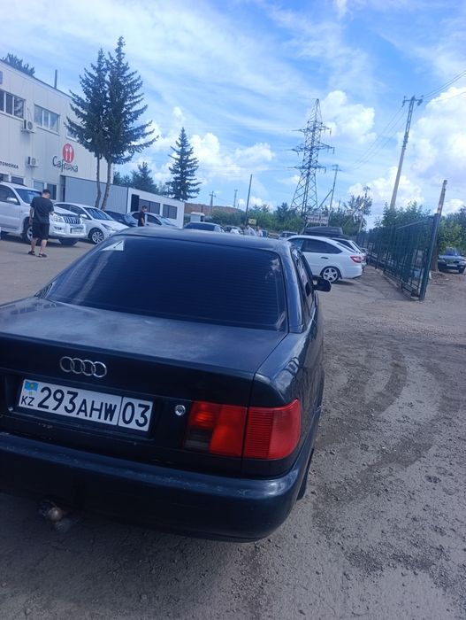 продам Ауди А6 С4