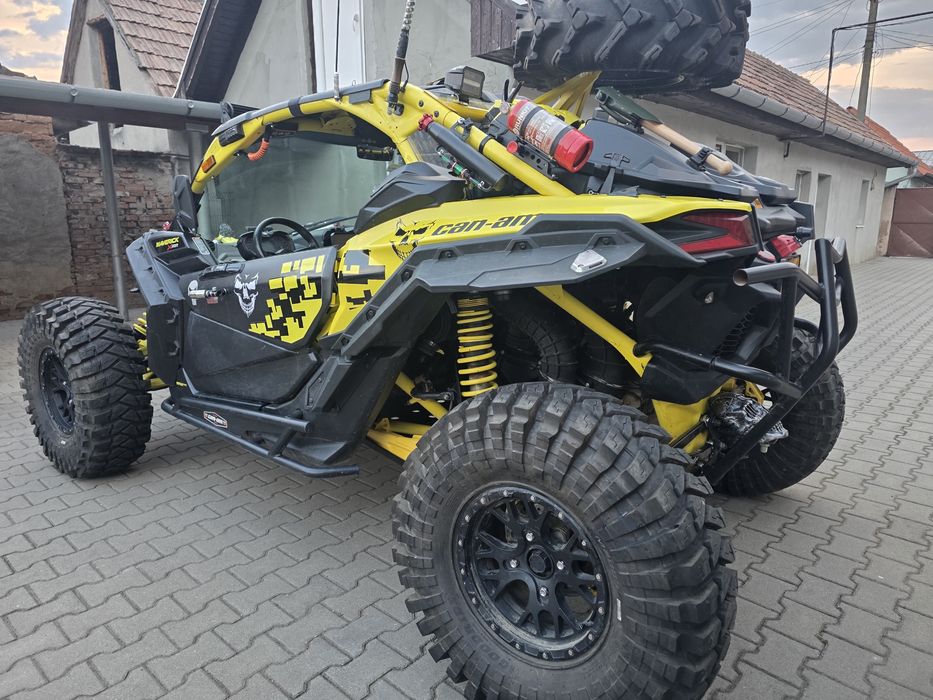 De vanzare CAN-AM Maverick XMR . 1000 cm 200 cp. Tel  0754329407