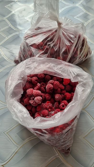 Малина замороженная