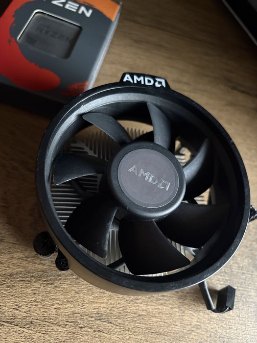 Vand Ryzen 3 3200G+ Cooler stock