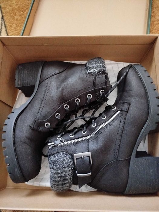 Дамски кожени боти