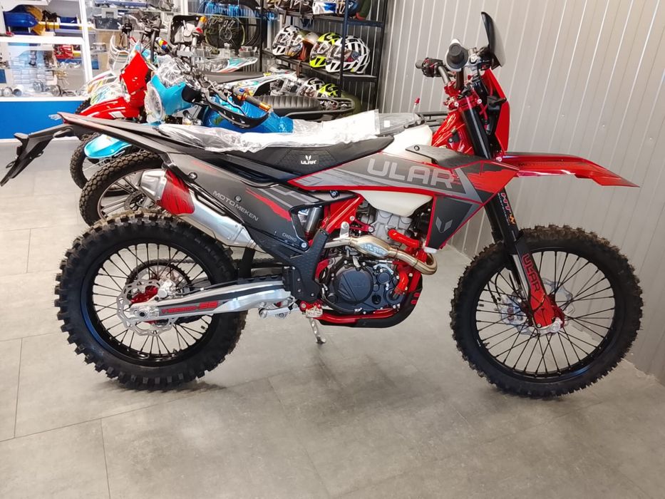 Продам мотоцикл ULAR YBS300
