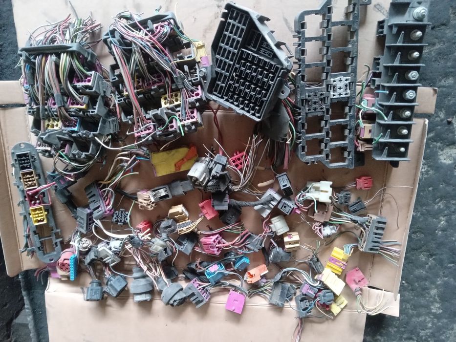 Продам от Audi электросистему.