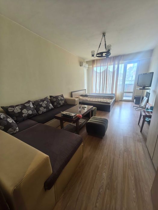 Двустаен разширен апартамент в района на Енергото